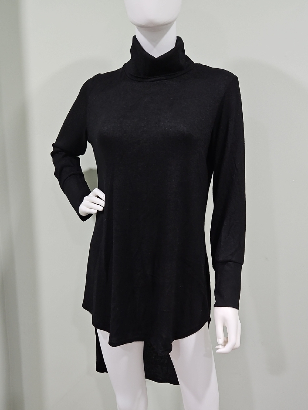 Go Couture Black Turtleneck Tunic Top